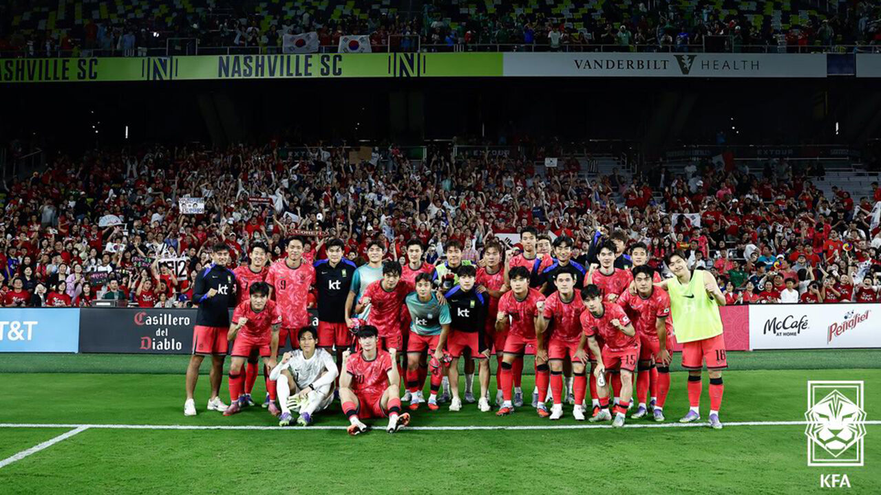 '1승 1무' 축구 대표팀 귀국…10월 브라질·파라과이전 기약