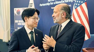 러트닉 만난 김정관 "외환 시장 민감성에 상당한 공감대"