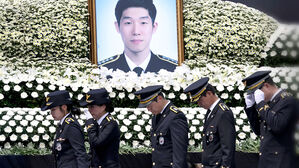 "영웅 만들어야 하니 함구하라"…은폐 시도 폭로