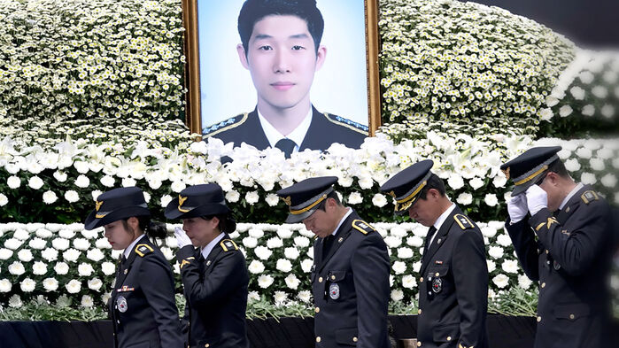 "영웅 만들어야 하니 함구하라"…은폐 시도 폭로