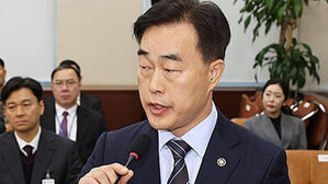 [속보] 소방청, 내란특검 수사 허석곤 소방청장 직위 해제