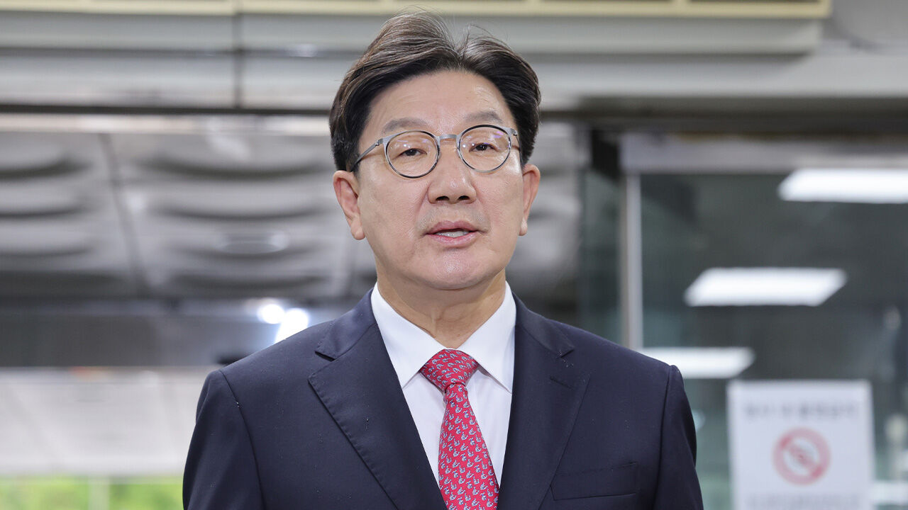 권성동, 구속 심사 출석…"문재인 검찰과 이재명 특검 동일"
