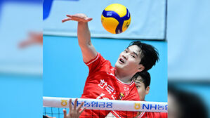 한국전력, 프로배구 컵대회서 우리카드 꺾고 준결승 진출