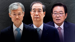 '오찬 회동 의혹' 당사자들도 부인…특검은 '신중'