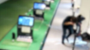 [단독] '깡!' 하더니 피 흘린 남성…아파트 연습장서 봉변