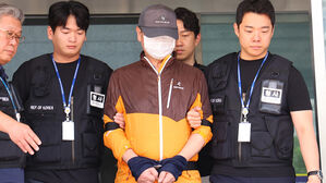 아들 사제 총기로 살해한 60대&hellip;피해자들 비공개 증인신문