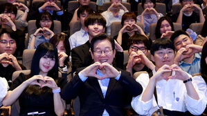 이 대통령, 신규 채용 화답 기업에 감사 서한…"성장의 길 열어갈 것"