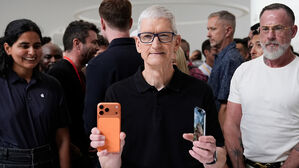 "애플, 팀쿡 내년 하차 가능성 대비해 CEO 승계계획 본격화"