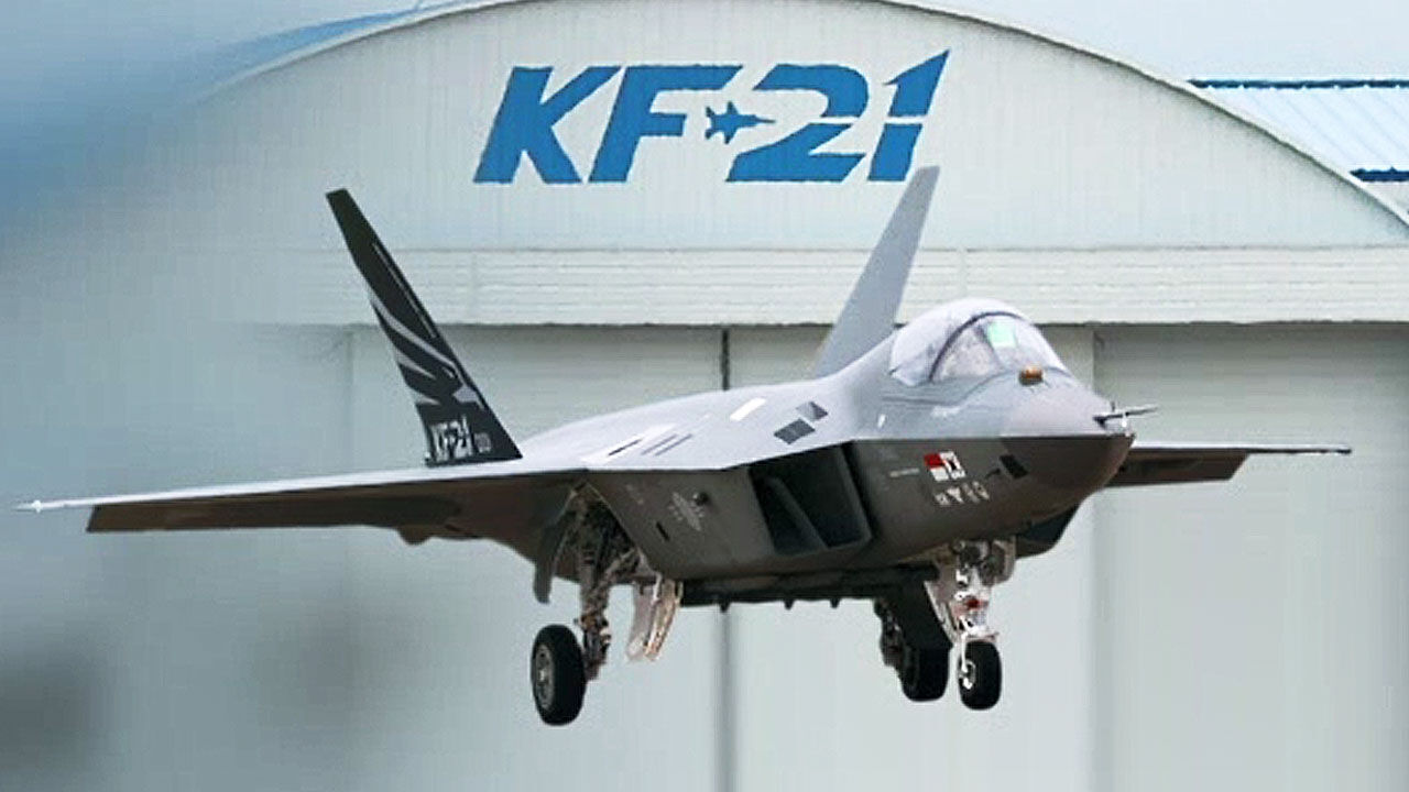 KAI가 개발하고 있는 한국형 초음속 전투기 KF-21