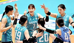 GS칼텍스, 프로배구 컵대회 페퍼에 3대 2 역전승