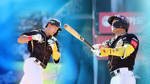 '안현민 쐐기포'&hellip;5위 KT, 4위 삼성 맹추격