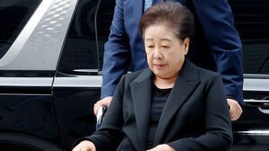 경찰, 한학자 3시간 구치소 접견 조사&hellip;로비 의혹 추궁