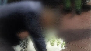 [단독] 유족에게 쫓겨난 팀장…"서장이 조끼 영상 편집 지시"