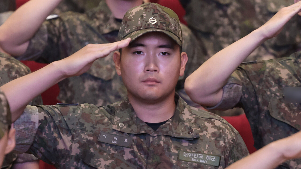 "포기하지 않겠습니다"…이재용 회장 장남, 해군 정식 입교