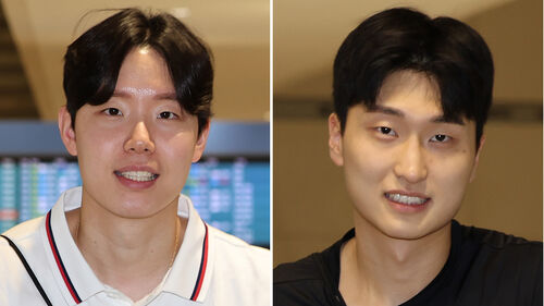 2025 세계배드민턴연맹(BWF) 월드투어 슈퍼 750 중국 마스터스에서 우승한 남자 복식 서승재(왼쪽), 김원호가 22일 인천국제공항으로 귀국하고 있다.