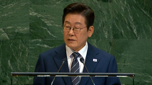 이 대통령, UN 총회서 기조연설 마쳐…민주 복원·비핵화 등 제시