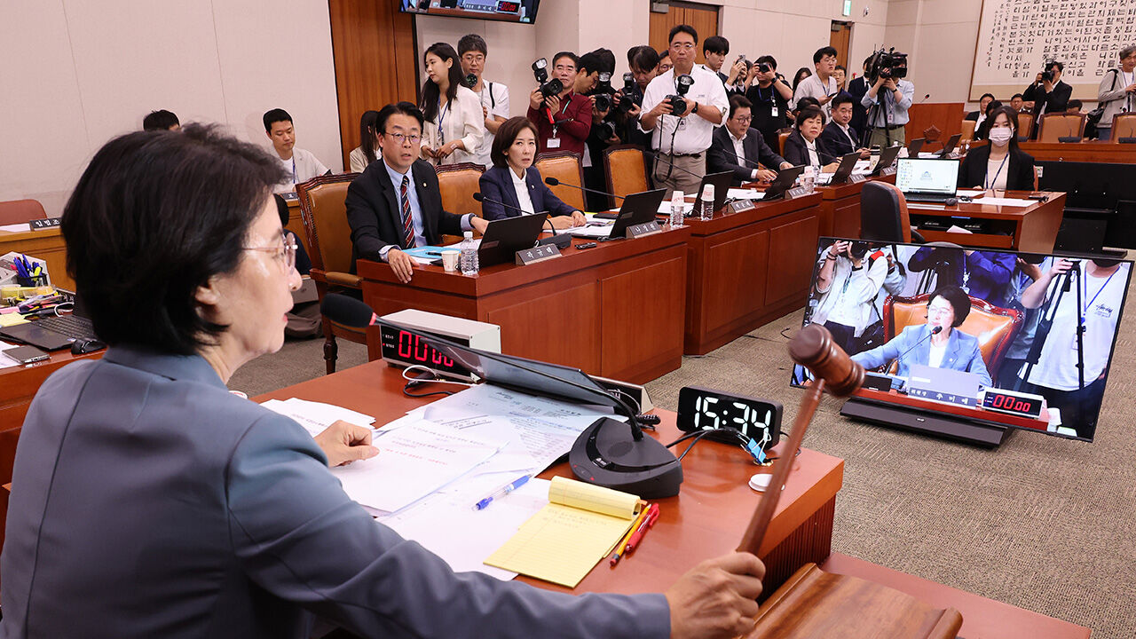 정부조직법 개정안 민주 주도 법사위 통과…25일 본회의 상정될 듯