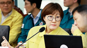 '김현지 증인 채택' 충돌…정부조직법, 국회 법사위 통과