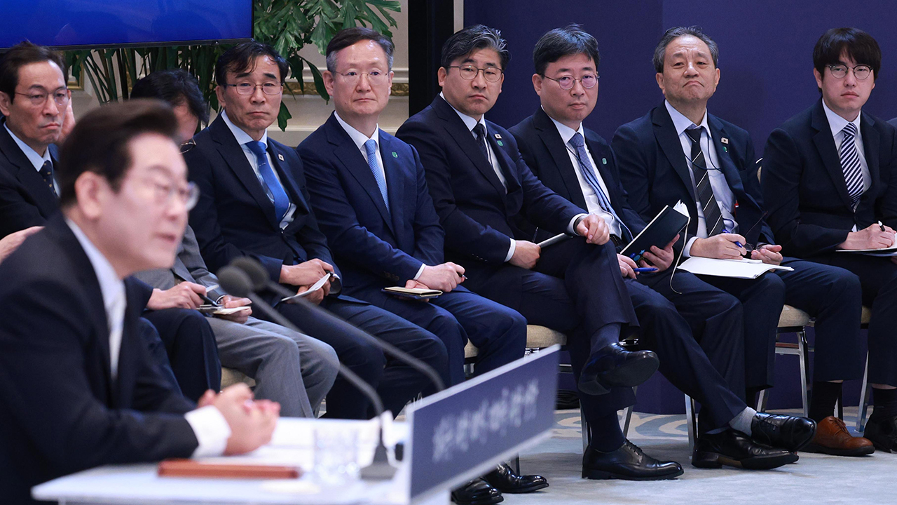 대통령실 참모진 재산 첫 공개…김현지, 대장동 아파트 등 11억 원