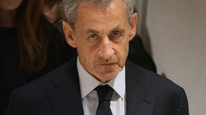 프랑스 사르코지, '카다피 뒷돈 수수 사건' 1심 징역 5년