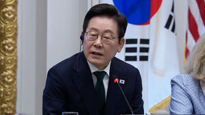 "북, 방치하면 매년 15&sim;20개 핵폭탄 늘릴 것"