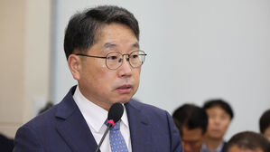 검찰총장 대행 "안타깝지만 존중&hellip;형사사법체계 공백 없도록 최선"