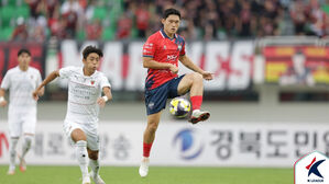 '이동경 1골 1도움' 김천, 포항 꺾고 파이널A 확정