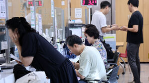 복지부 "복지로 등 복구 후 점검 중&hellip;복지바우처 상당 기간 차질"