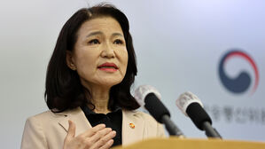 이진숙, 방통위 폐지 연일 비판…"오직 이진숙 제거 법"