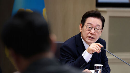 이 대통령 "식료품값 왜이리 오르나…조선시대 땐 매점매석 사형"