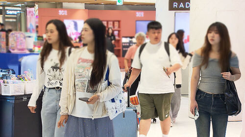 [친절한 경제] 첫날부터 터졌다…몰려와 지갑 연 중국인들