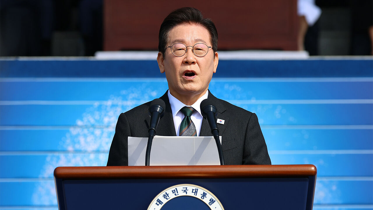 이 대통령 "군 불법 계엄 잔재 청산…강력한 자주국방의 길로"