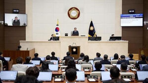 성희롱 발언 용인시의원 제명 취소 소송서 승소&hellip;"재량권 일탈"