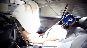 연휴 전날 교통사고 '최다 발생'…누워 가면 중상 위험↑