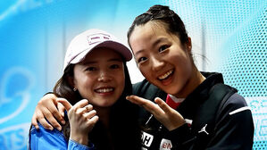 '영혼의 단짝' 깜짝 응원…가볍게 16강 진출