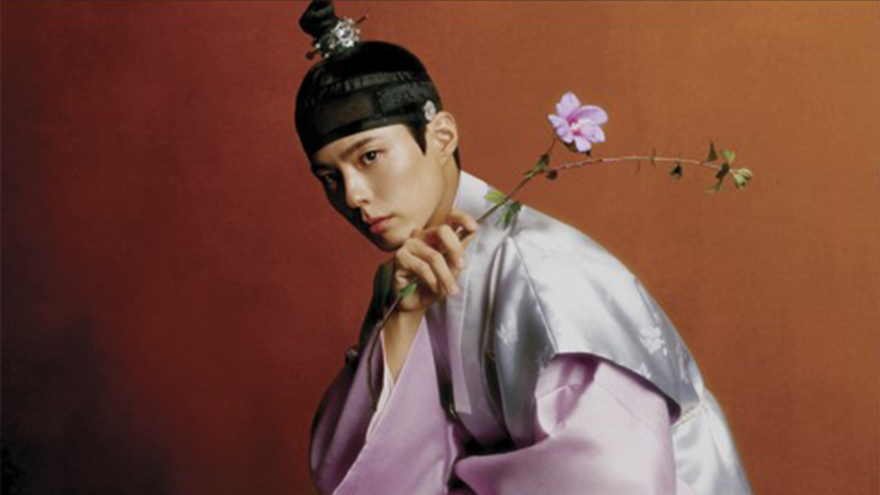 한복으로 빛나는 박보검…추석에 뉴욕 타임스스퀘어 전광판 장식