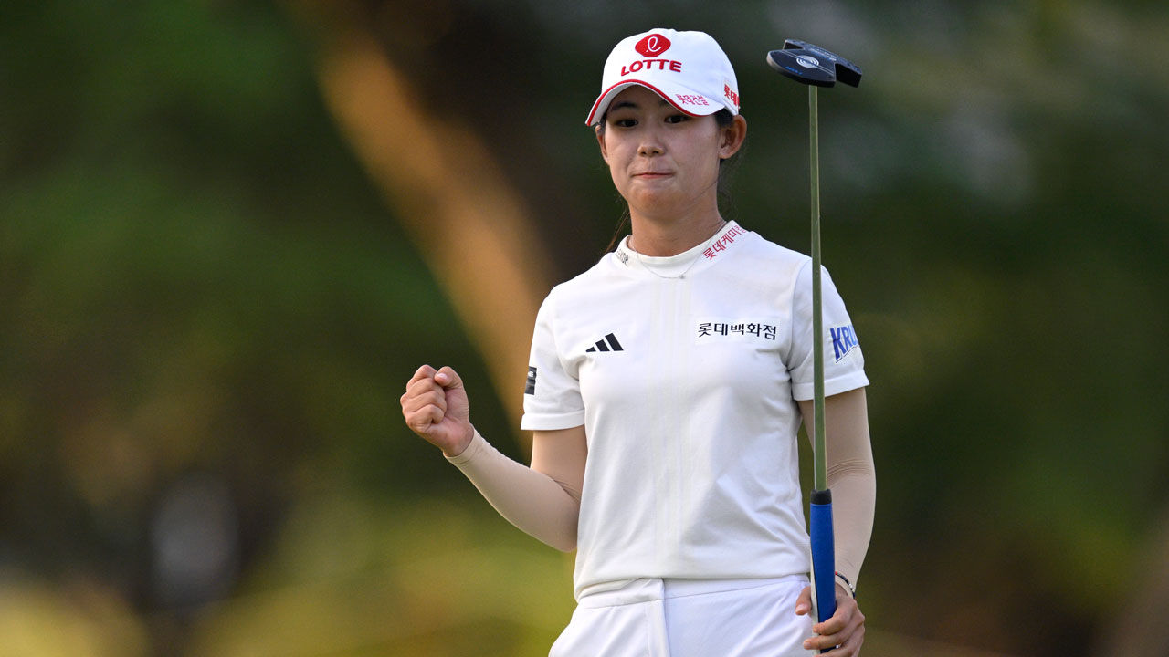 황유민, LPGA 투어 롯데 챔피언십 2R 선두