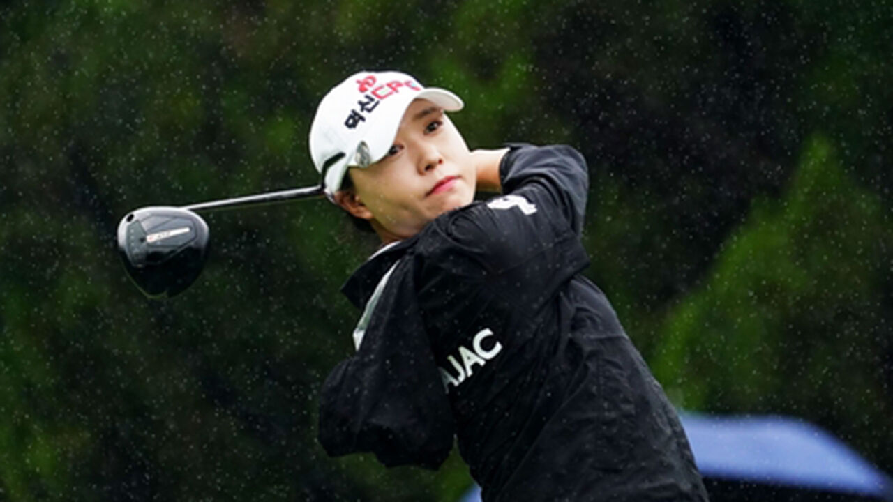 문정민, KLPGA 3라운드도 선두…'시즌 첫 승 보인다'