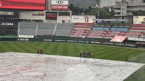 프로야구 준플레이오프 2차전 우천 취소…내일 오후 2시 편성