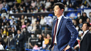 남자농구 대표팀, 전희철-조상현 임시 지도자 체제 가동