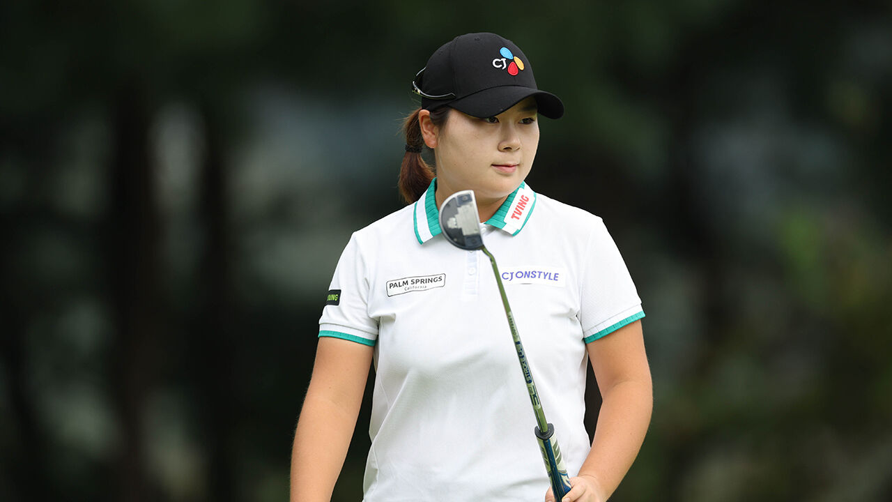 홍정민, KLPGA 놀부·화미 마스터즈 2R 단독 선두…이동은 2위