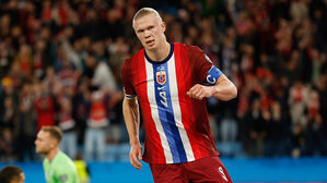 홀란의 남다른 고향 사랑&hellip;도서관에 2억 원대 바이킹 고서 기증