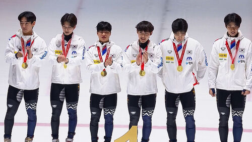 남자 계주 '금빛' 질주…"자랑스럽다!"