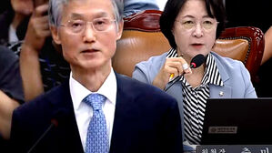 고개 번쩍 들더니 "제가 이 자리 나온 이유는!"…조희대 작심 발언