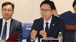 배경훈 "최상목 수석, R&D 10조 원으로 삭감 지시"