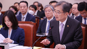 조현 "대미 투자 협상, 미국이 새 대안 제시해 검토 단계"