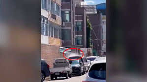 옥상서 떨어진 물폭탄 정체…"창의적 민폐" 분노