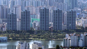 서울 전역&middot;경기 12곳 '토허제'&hellip;주담대 한도↓