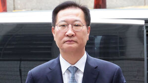 [단독] "윤 집무실서 42분 머물러"…영장 재청구 방침