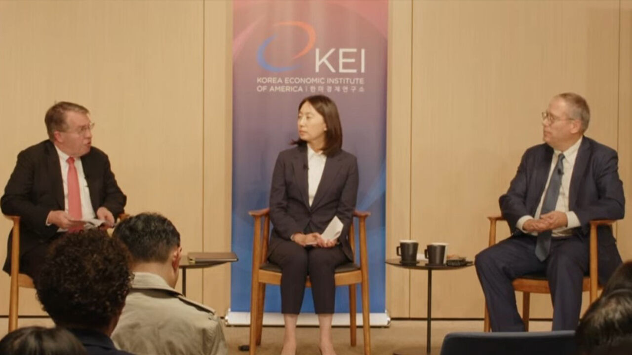 "한국, 트럼프 방한 전 무역협상 집중…현명한 접근"